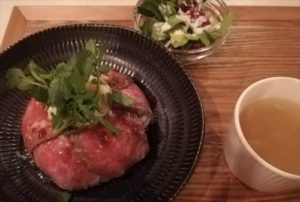 富山県立山町 ライフタイムのディナー ステーキ&ローストビーフ丼食べくらべ!