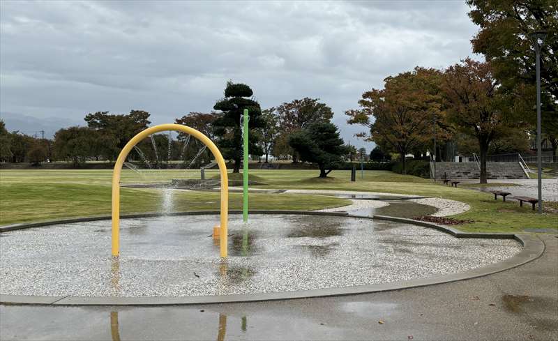 入善町中央公園親水広場