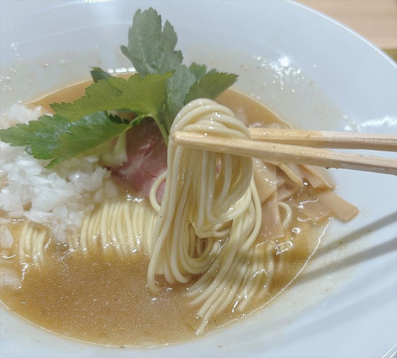 ラーメン栗の木濃厚鶏白湯そば
