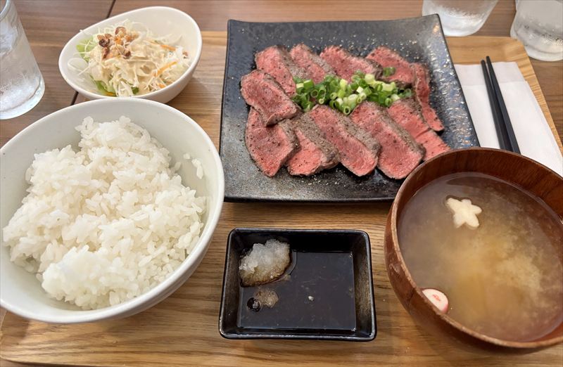 国産牛ステーキ丼専門店 ほし乃移転子連れ