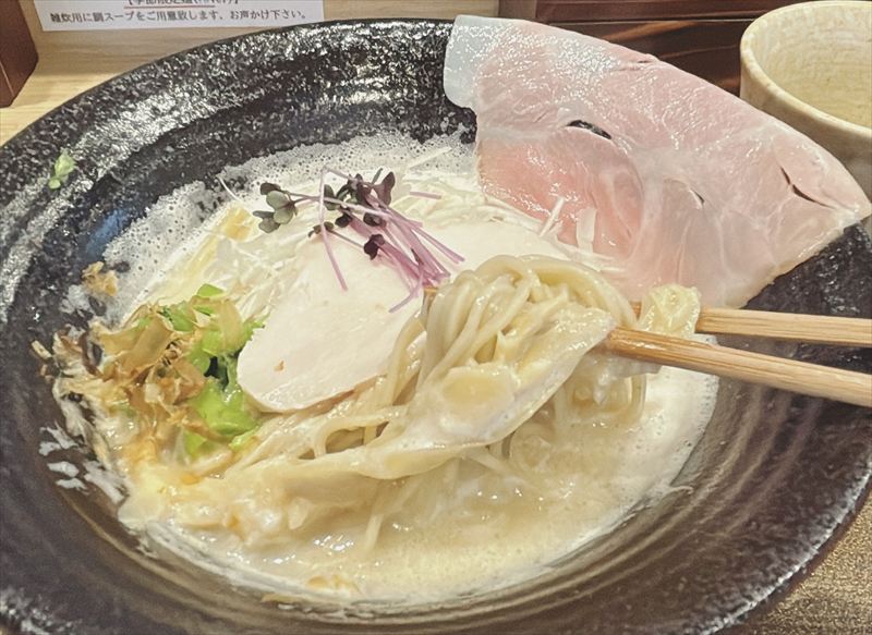 鯛そば真源(しんげん) 鯛白湯そば