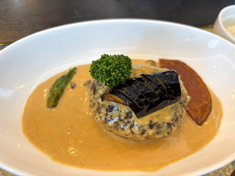 ハンバーグ定食