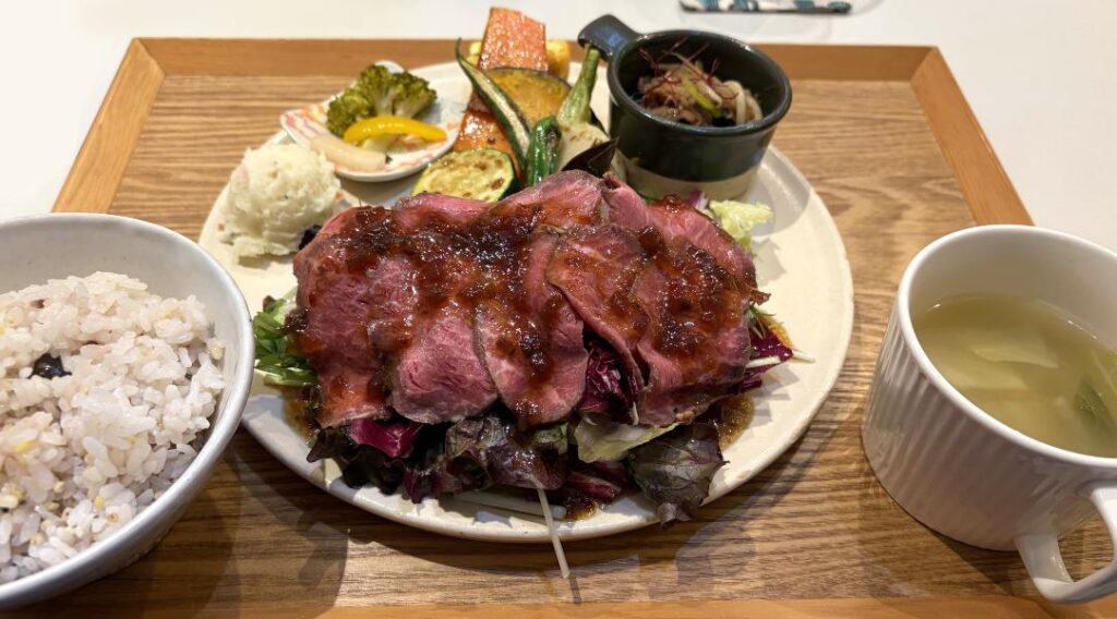 Lifetimeライフタイム立山ローストビーフランチ