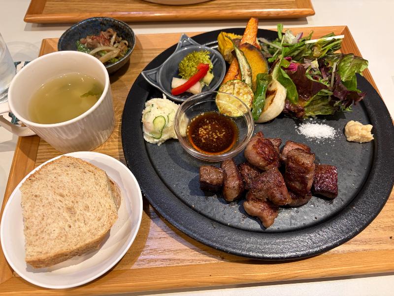 Lifetimeライフタイム立山サイコロステーキランチ